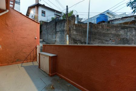Varanda e entrada de casa à venda com 2 quartos, 92m² em Vila Pauliceia, São Paulo