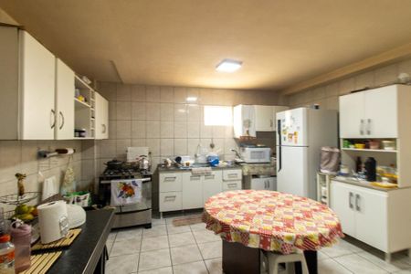 Casa à venda com 152m², 3 quartos e 3 vagas Casa à venda com 152m², 3 quartos e 3 vagasCozinha