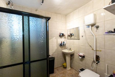 Casa à venda com 152m², 3 quartos e 3 vagas Casa à venda com 152m², 3 quartos e 3 vagasBanheiro Social