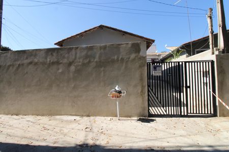 Garagem de casa para alugar com 3 quartos, 380m² em Jardim Satélite, São José dos Campos