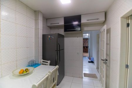 Casa de condomínio à venda com 523m², 3 quartos e 2 vagasCozinha
