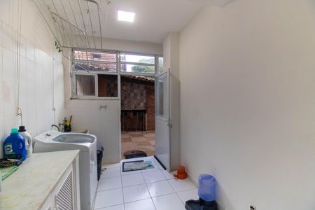 Casa de condomínio à venda com 523m², 3 quartos e 2 vagasÁrea de Serviço