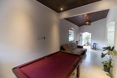 Casa de condomínio à venda com 523m², 3 quartos e 2 vagasSala