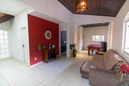 Casa de Condomínio à venda com 3 quartos, 523m² em Itaipu, Niterói