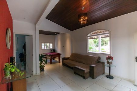 Casa de condomínio à venda com 523m², 3 quartos e 2 vagasSala