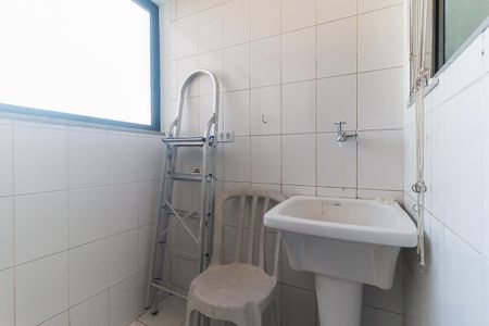 Apartamento para alugar com 68m², 2 quartos e 1 vagaÁrea de Serviço