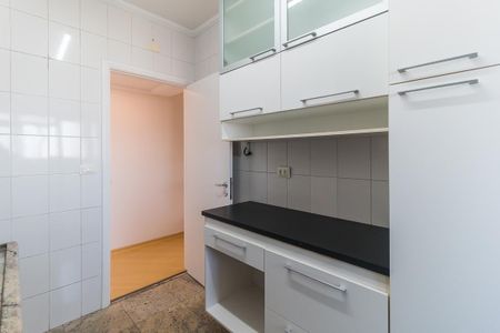 Cozinha de apartamento para alugar com 2 quartos, 68m² em Vila Oliveira, Mogi das Cruzes