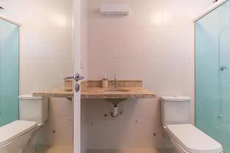 Apartamento para alugar com 68m², 2 quartos e 1 vagaBanheiro da Suíte