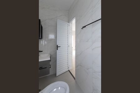 Banheiro  de apartamento para alugar com 1 quarto, 35m² em Vila Medeiros, São Paulo