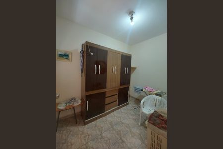 Casa à venda com 151m², 2 quartos e 2 vagasQuarto