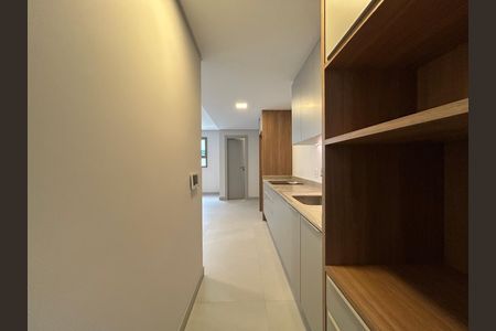 Cozinha  de apartamento para alugar com 3 quartos, 126m² em Centro, Florianópolis