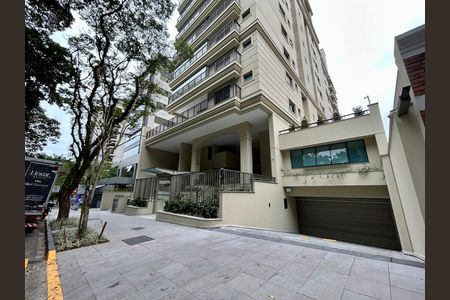 Fachada de apartamento para alugar com 3 quartos, 126m² em Centro, Florianópolis