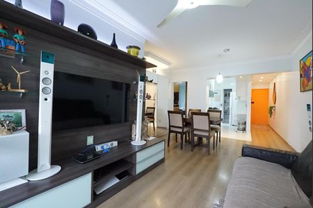 Apartamento à venda com 83m², 3 quartos e 2 vagasSala