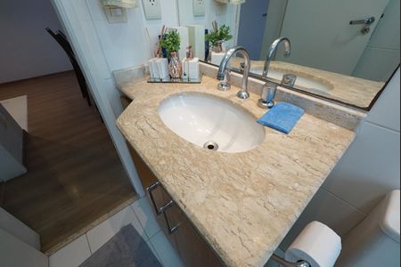 Apartamento à venda com 83m², 3 quartos e 2 vagasBanheiro