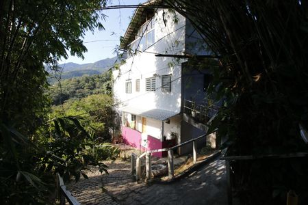 Fachada de casa de condomínio para alugar com 2 quartos, 70m² em Itanhangá, Rio de Janeiro