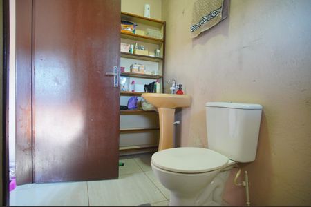 Banheiro de casa à venda com 3 quartos, 210m² em Santos Dumont, São Leopoldo
