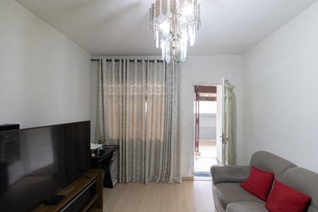 Sala de casa para alugar com 2 quartos, 120m² em Jardim Santana, São Paulo