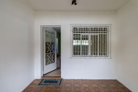 Entrada de casa para alugar com 2 quartos, 120m² em Jardim Santana, São Paulo