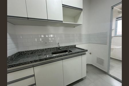 Apartamento para alugar com 72m², 3 quartos e 2 vagas Apartamento para alugar com 72m², 3 quartos e 2 vagasCozinha