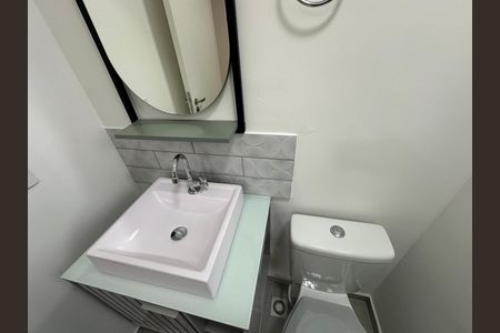 Apartamento para alugar com 72m², 3 quartos e 2 vagas Apartamento para alugar com 72m², 3 quartos e 2 vagasBanheiro da Suíte
