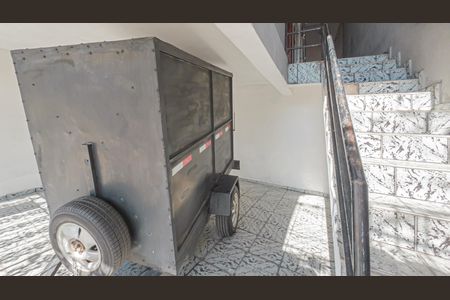Garagem  de casa para alugar com 3 quartos, 80m² em Cangaiba, São Paulo