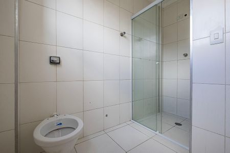 Banheiro de apartamento para alugar com 1 quarto, 60m² em Cerqueira César, São Paulo