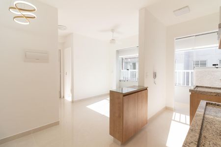 Sala de apartamento para alugar com 2 quartos, 39m² em Jaguaré, São Paulo