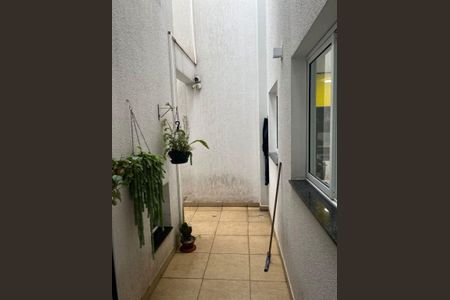 Casa à venda com 3 quartos, 200m² em Cambuci, São Paulo