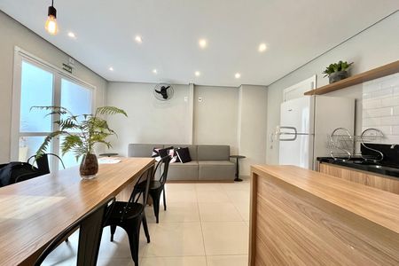 Apartamento à venda com 26m², 1 quarto e sem vaga Apartamento à venda com 26m², 1 quarto e sem vagaÁrea comum - Salão de festas