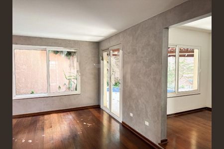 Casa à venda com 4 quartos, 391m² em Jardim dos Estados, São Paulo