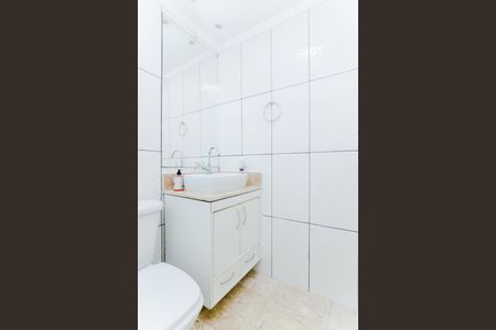 Banheiro de apartamento para alugar com 2 quartos, 49m² em Centro, Guarulhos