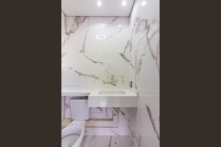 Apartamento à venda com 44m², 2 quartos e 1 vaga Apartamento à venda com 44m², 2 quartos e 1 vagaBanheiro
