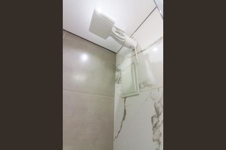 Apartamento à venda com 44m², 2 quartos e 1 vaga Apartamento à venda com 44m², 2 quartos e 1 vagaBanheiro