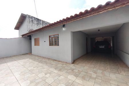 Quintal - Garagem de casa à venda com 3 quartos, 210m² em Dic Vi (conjunto Habitacional Santo Dias Silva), Campinas
