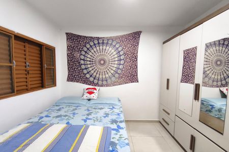 Casa à venda com 210m², 3 quartos e 2 vagasQuarto 2