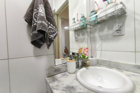 Casa à venda com 210m², 3 quartos e 2 vagasBanheiro