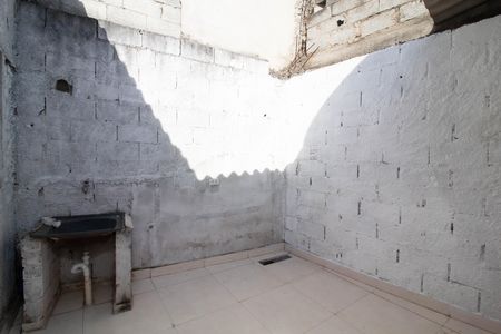 Área de Serviço de casa para alugar com 1 quarto, 35m² em Jardim das Oliveiras 2, Guarulhos