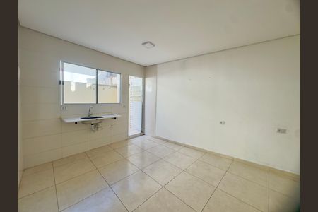 Sala cozinha de casa para alugar com 1 quarto, 35m² em Jardim das Oliveiras 2, Guarulhos