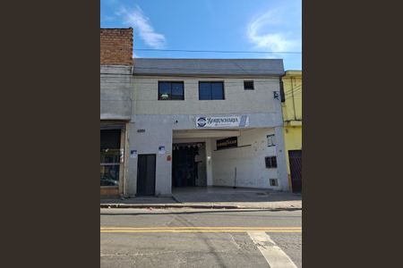Fachada de casa para alugar com 1 quarto, 35m² em Jardim das Oliveiras 2, Guarulhos