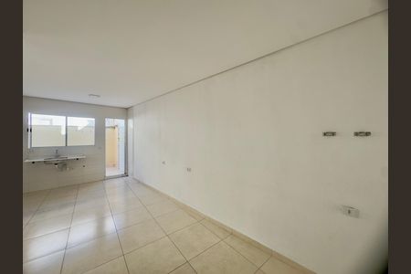 Quarto de casa para alugar com 1 quarto, 35m² em Jardim das Oliveiras 2, Guarulhos
