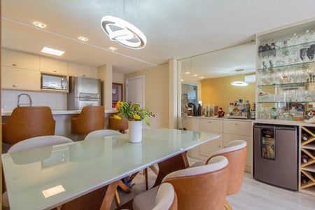 Apartamento à venda com 80m², 3 quartos e sem vaga Apartamento à venda com 80m², 3 quartos e sem vagaCozinha