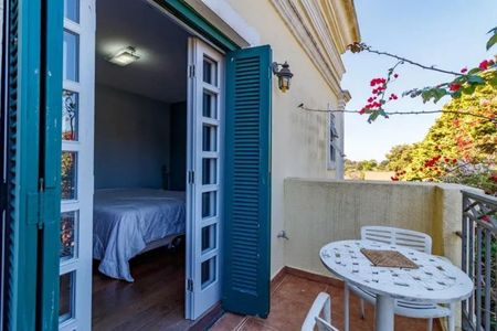 Varanda de casa de condomínio para alugar com 5 quartos, 375m² em Morada dos Pinheiros (Aldeia da Serra), Barueri