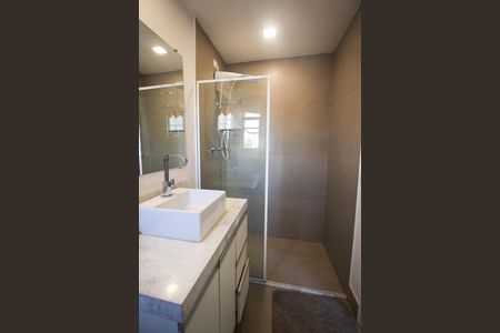 Banheiro de apartamento à venda com 1 quarto, 35m² em Chácara Itaim, São Paulo