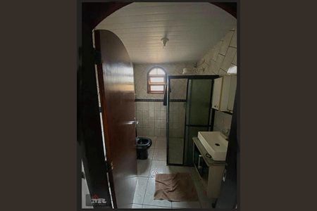 Casa à venda com 6 quartos, 125m² em Vila Carmosina, São Paulo
