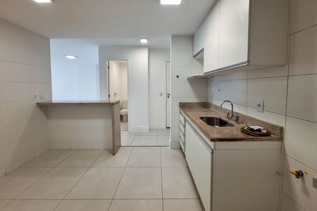 Apartamento para alugar com 120m², 3 quartos e 2 vagas Apartamento para alugar com 120m², 3 quartos e 2 vagasCozinha