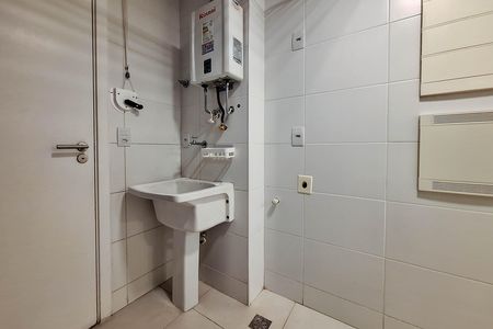 Apartamento para alugar com 120m², 3 quartos e 2 vagas Apartamento para alugar com 120m², 3 quartos e 2 vagasÁrea de Serviço