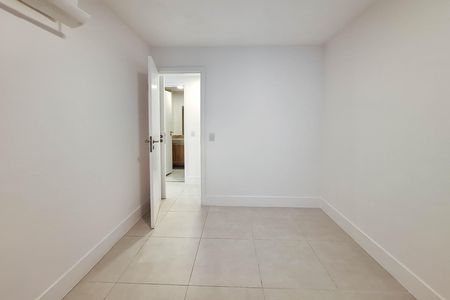 Apartamento para alugar com 120m², 3 quartos e 2 vagas Apartamento para alugar com 120m², 3 quartos e 2 vagasQuarto 1