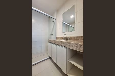 Apartamento para alugar com 120m², 3 quartos e 2 vagas Apartamento para alugar com 120m², 3 quartos e 2 vagasBanheiro da Suíte 1