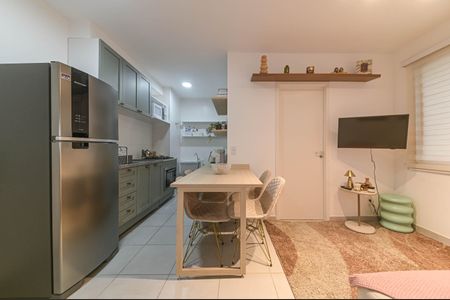Sala de apartamento para alugar com 2 quartos, 34m² em Santo Amaro, São Paulo