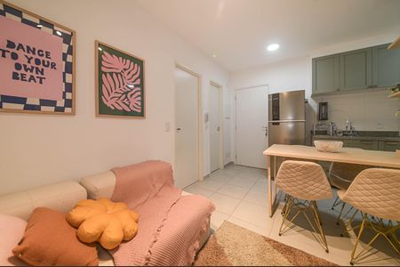 Sala de apartamento para alugar com 2 quartos, 34m² em Santo Amaro, São Paulo